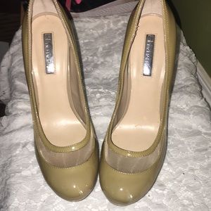 H by Halston Nude Pumps 7.5